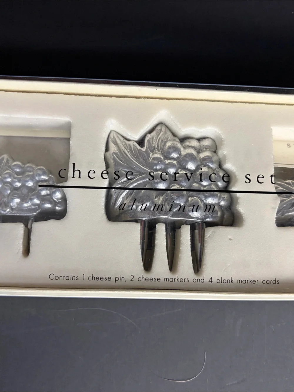Pier 1 Imports Cheese Service Set (Pin, Markers & Cards) Grape Vines Classic
